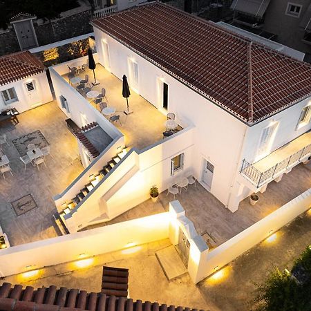 Lumiere Spetses Hotel Bagian luar foto
