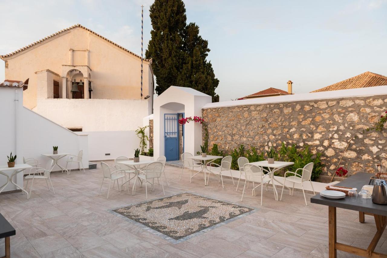 Lumiere Spetses Hotel Bagian luar foto