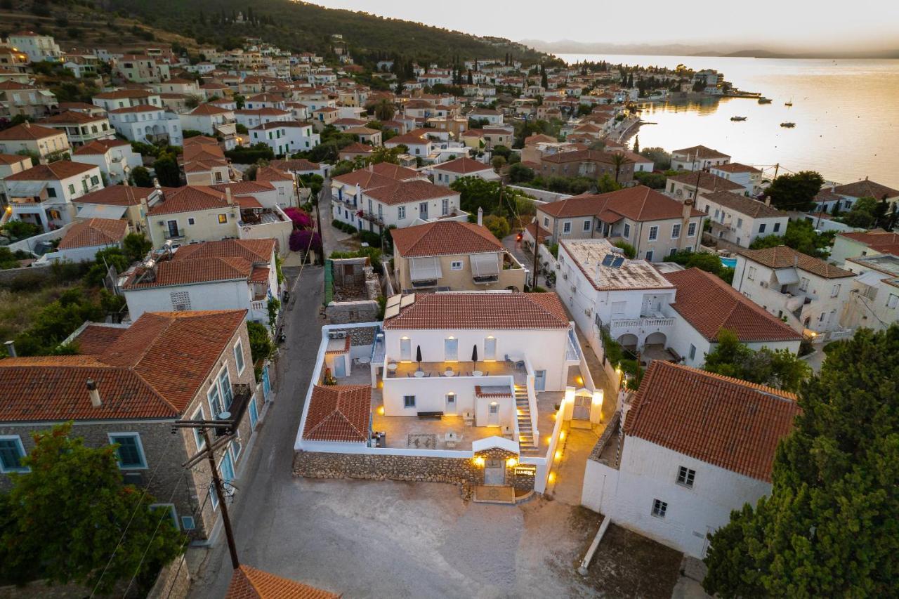 Lumiere Spetses Hotel Bagian luar foto