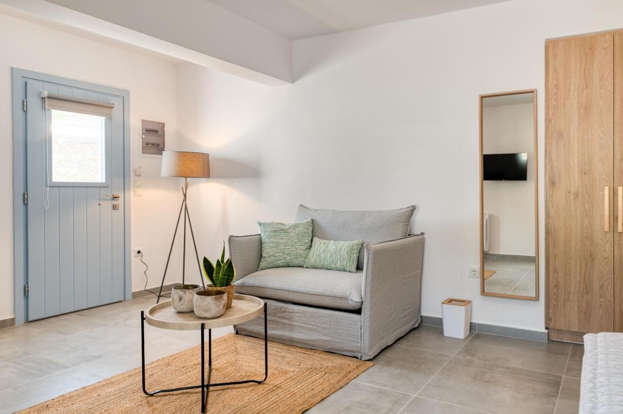 Lumiere Spetses Hotel Bagian luar foto