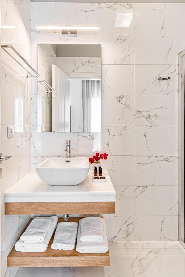 Lumiere Spetses Hotel Bagian luar foto